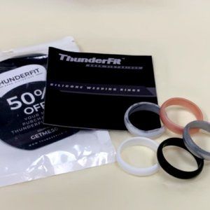ThunderFit Women's Silicone Wedding Rings Wedding Bands - 5 Pack